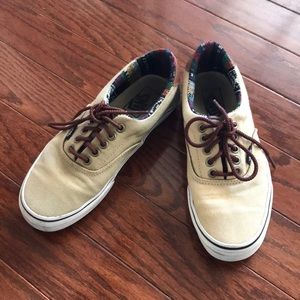 Khaki Vans ❤️ men’s 6.5 women’s 8